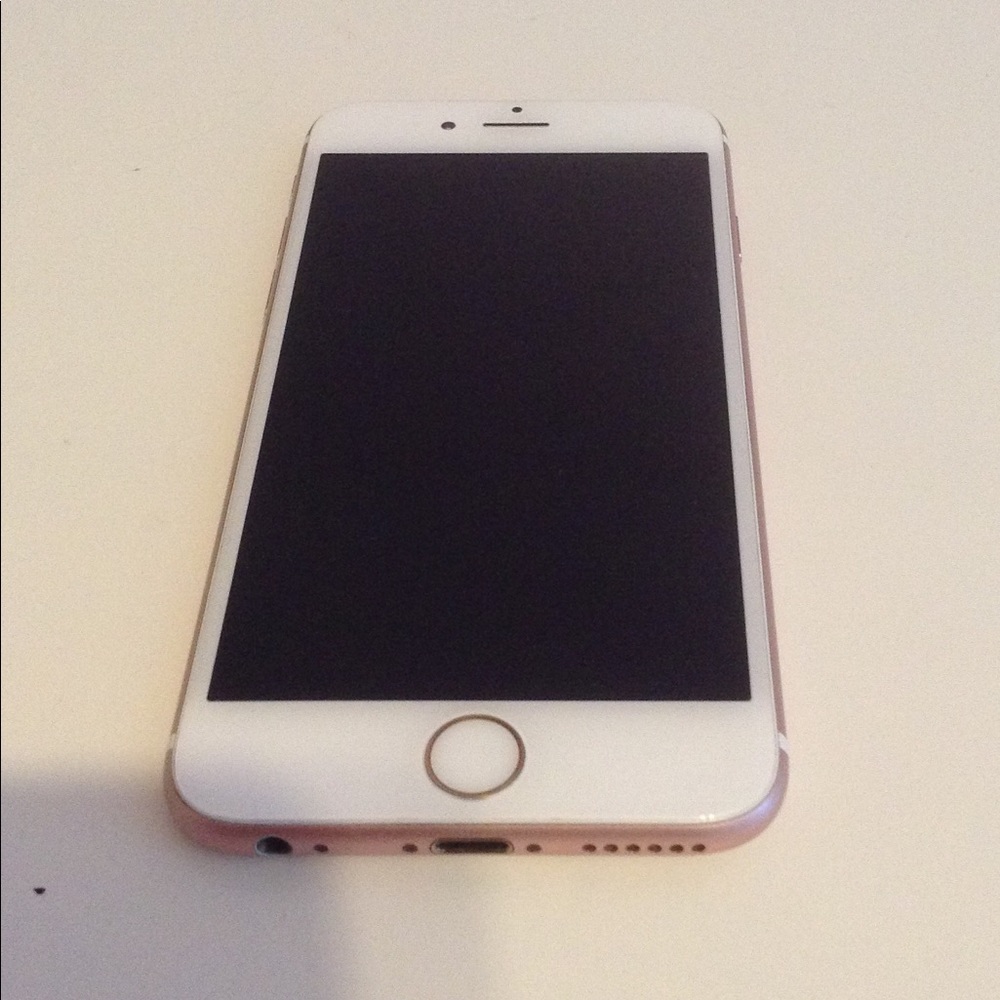 Rose Gold iPhone 6S 16GB + new screen protector